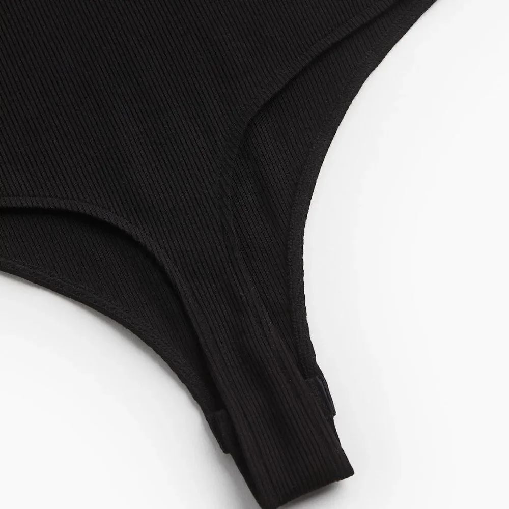 H&M Ribbed Racerback Thong Bodysuit. Size Small - Picture 4 of 10